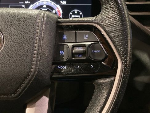 Used 2024 Toyota Tundra Limited image 17