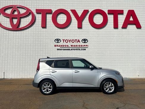Used 2021 Kia Soul S image 4