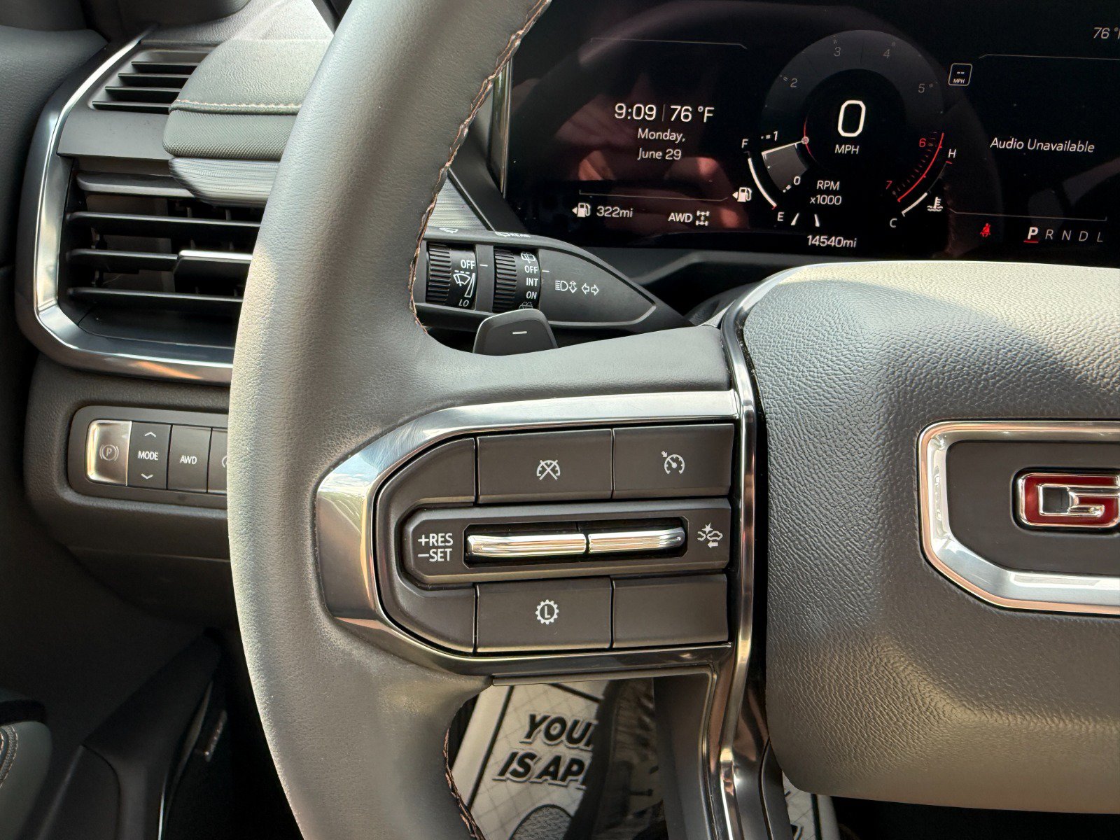 Certified 2025 GMC Acadia AT4 AWD/4WD image 29