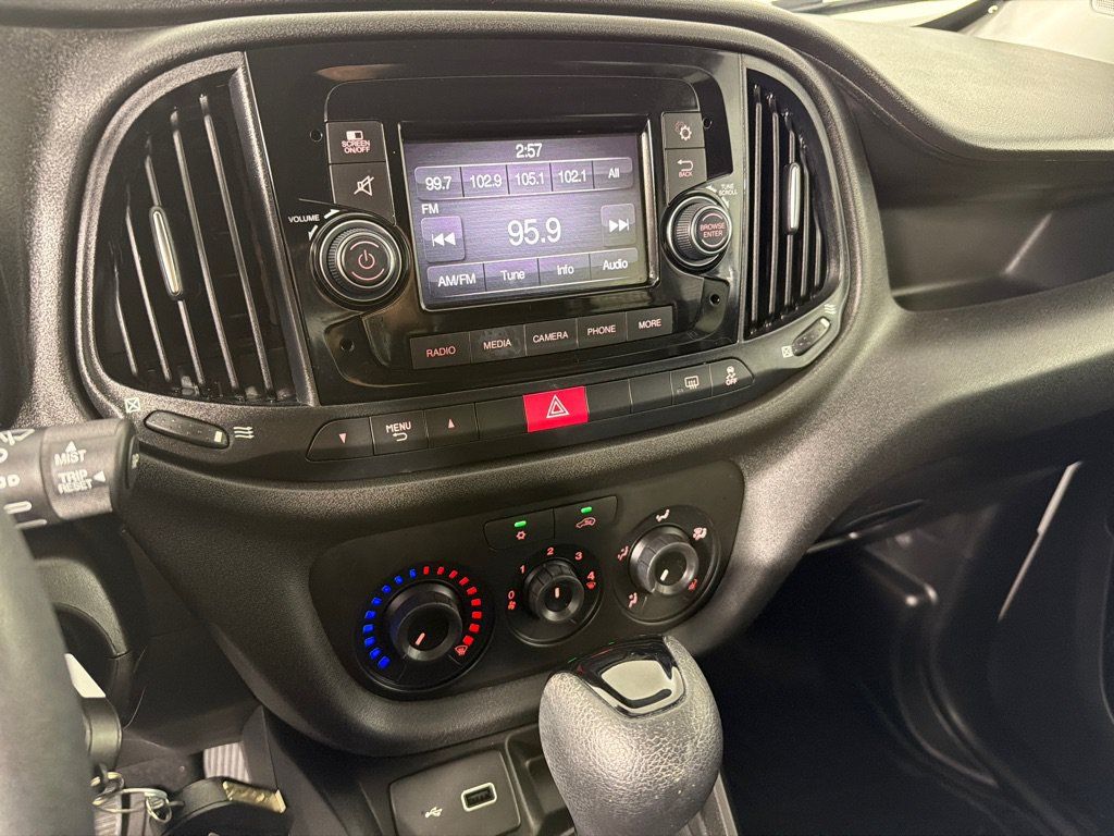 Used 2022 RAM ProMaster City Tradesman w/ Window Group 05 FWD image 15