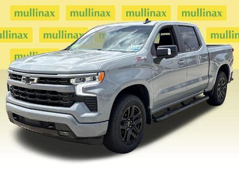 Used 2025 Chevrolet Silverado 1500 RST AWD/4WD image 14