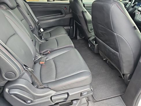 Certified 2024 Honda Odyssey Sport image 13