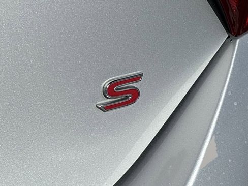 Used 2016 Toyota Corolla S image 9