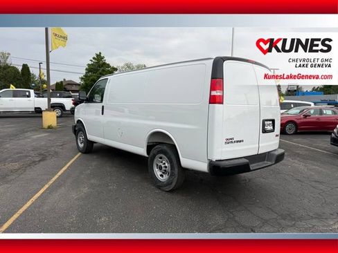 New 2026 GMC Savana 2500 w/ Driver Convenience Package RWD image 7