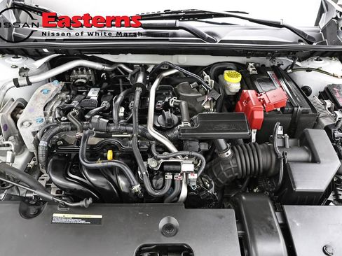 Used 2024 Nissan Sentra SR w/ SR Premium Package FWD image 7