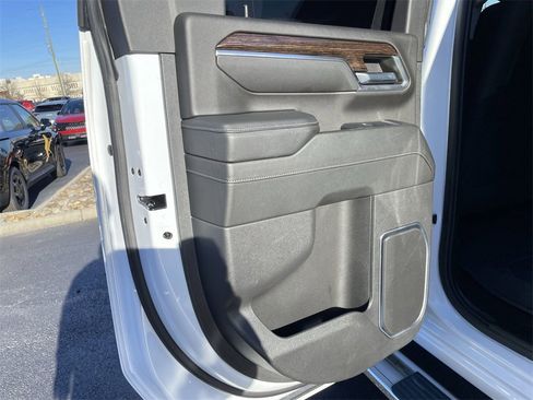 Used 2024 GMC Sierra 2500 SLE w/ SLE Value Package; image 20