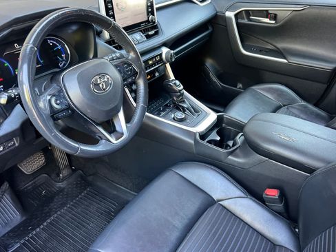Used 2020 Toyota RAV4 XSE w/ XSE Grade Weather Package AWD/4WD image 11