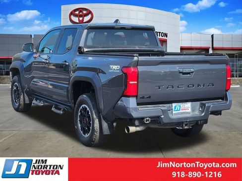 Used 2024 Toyota Tacoma TRD Off-Road AWD/4WD image 8