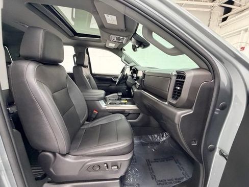 Certified 2023 Chevrolet Silverado 1500 LTZ w/ LTZ Premium Package AWD/4WD image 29