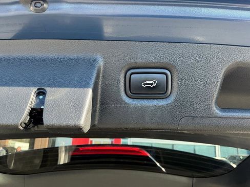 Used 2020 Hyundai Santa Fe SEL w/ Convenience Package image 27