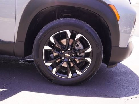 Used 2023 Chevrolet TrailBlazer LT w/ Convenience Package AWD/4WD image 35