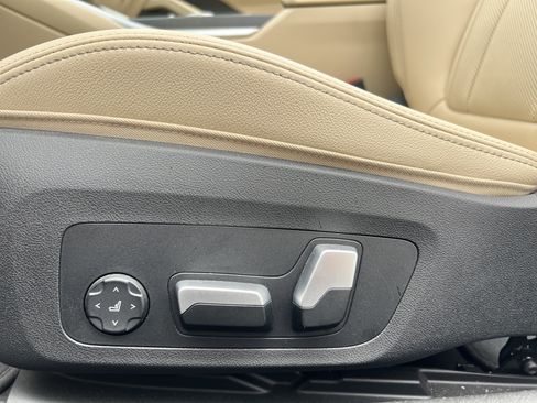 Certified 2024 BMW 430i Convertible w/ Premium Package RWD image 38