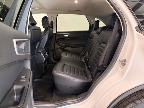 Used 2024 Ford Edge SEL w/ Convenience Package AWD/4WD image 16
