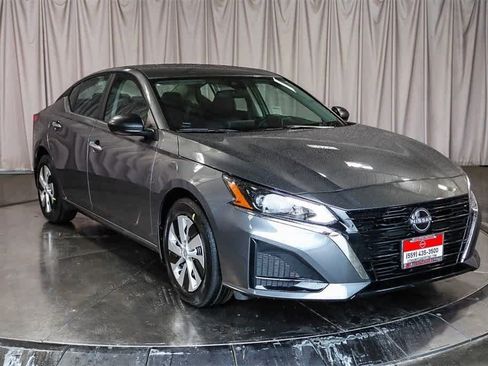 New 2025 Nissan Altima 2.5 S image 6