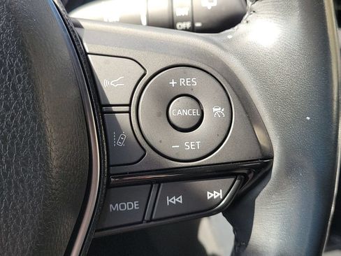 Certified 2021 Toyota Venza XLE w/ Softex Package AWD/4WD image 10