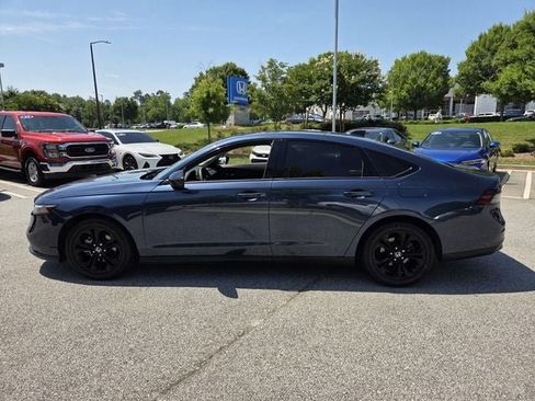 Used 2025 Honda Accord SE image 8