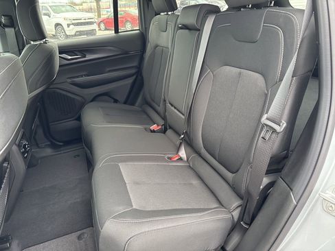 New 2026 Jeep Grand Cherokee Laredo AWD/4WD image 42