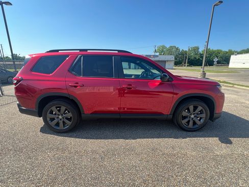New 2026 Honda Pilot Sport image 10