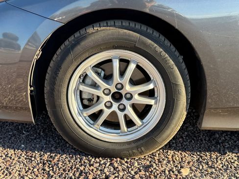 Used 2020 Toyota Prius Prime XLE image 6