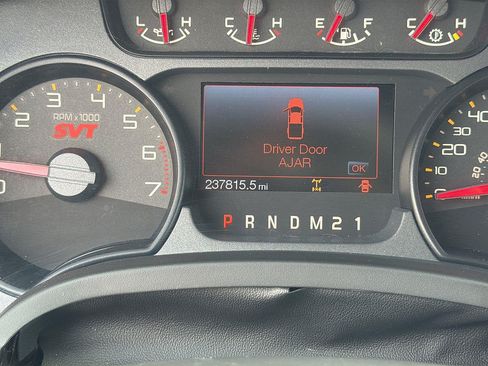 Used 2014 Ford F150 Raptor w/ Equipment Group 801A Luxury AWD/4WD image 11