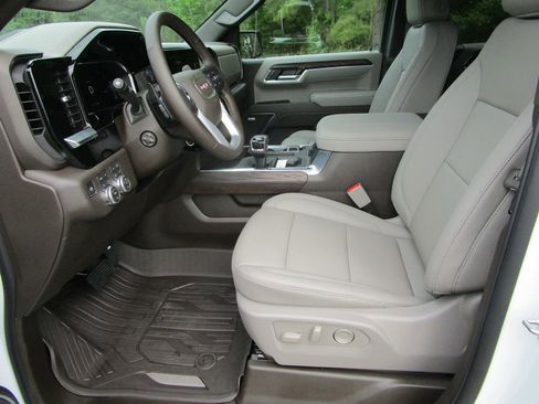 New 2026 GMC Sierra 1500 SLT w/ SLT Premium Plus Package image 34