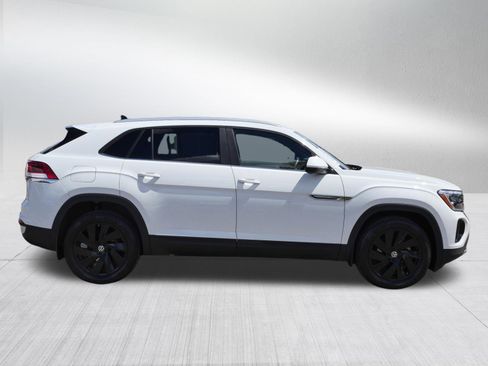 Used 2024 Volkswagen Atlas Cross Sport SE AWD/4WD image 8