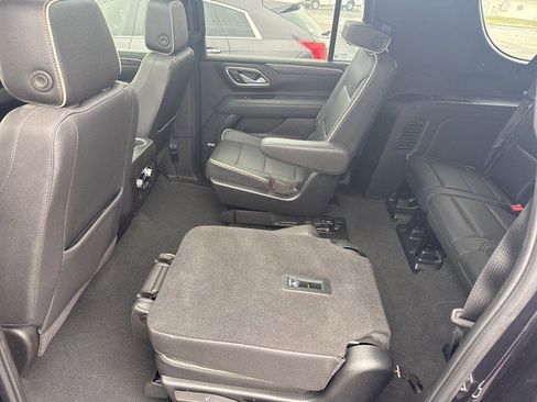 Certified 2023 GMC Yukon XL SLT w/ SLT Premium Package image 13