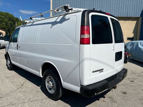 Used 2013 Chevrolet Express 2500 RWD image 7