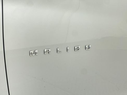 Used 2018 Chevrolet Malibu LS FWD image 36