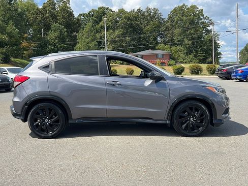 Used 2022 Honda HR-V Sport image 2