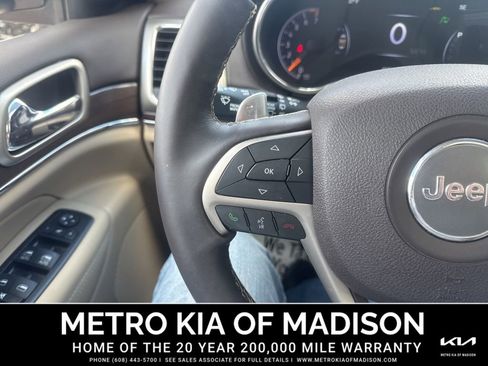 Used 2014 Jeep Grand Cherokee Overland w/ Advanced Technology Group image 20