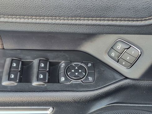 Used 2021 Ford Expedition Max Limited image 27