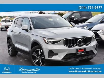 Used 2025 Volvo XC40 B5 Core