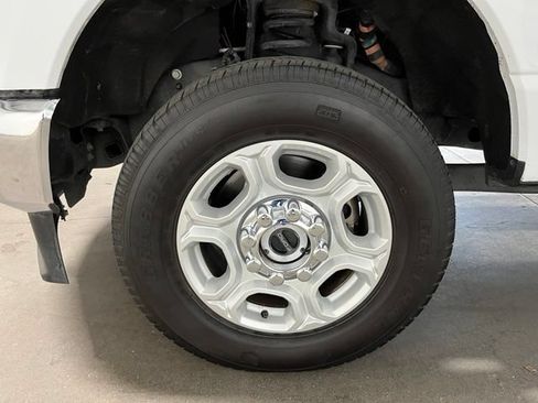 Used 2025 Ford F250 XLT AWD/4WD image 28