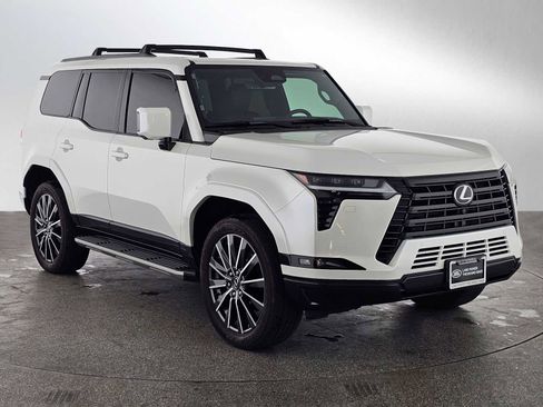 Used 2024 Lexus GX 550 w/ Accessory Package (Z1) AWD/4WD image 7