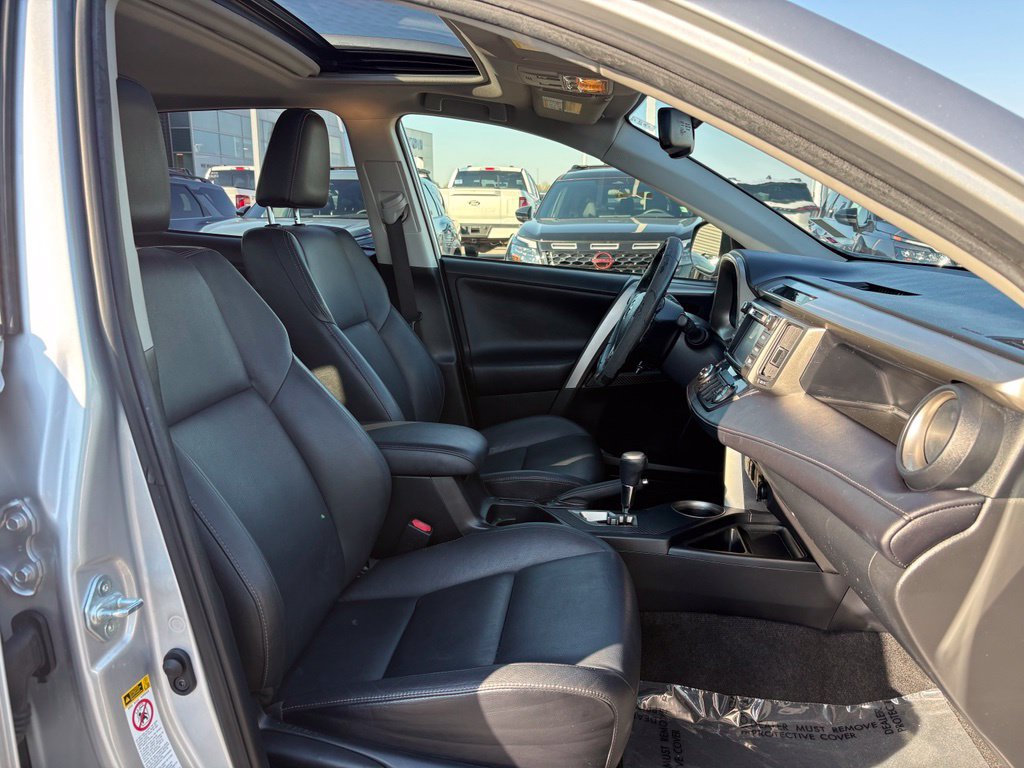 Used 2015 Toyota RAV4 Limited w/ Outdoor Package AWD/4WD image 21