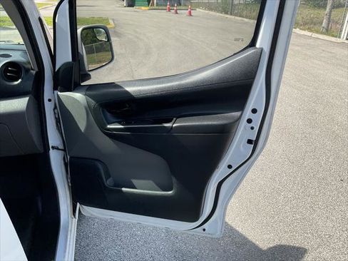 Used 2020 Nissan NV200 SV w/ Back Door Glass Package image 33