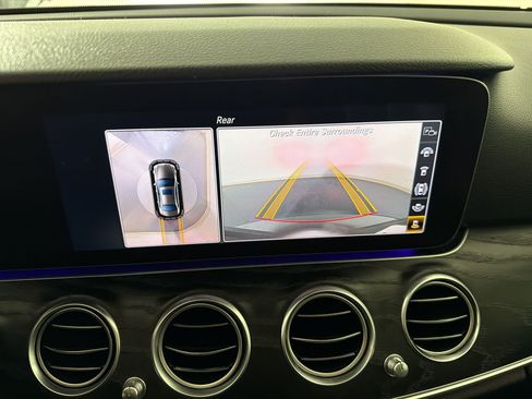 Used 2019 Mercedes-Benz E 300 image 25