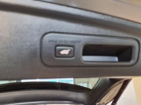 Used 2025 Acura MDX SH-AWD image 24