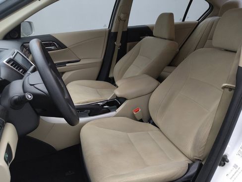 Used 2017 Honda Accord EX image 17