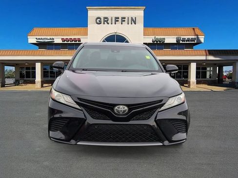 Used 2018 Toyota Camry XSE FWD image 12