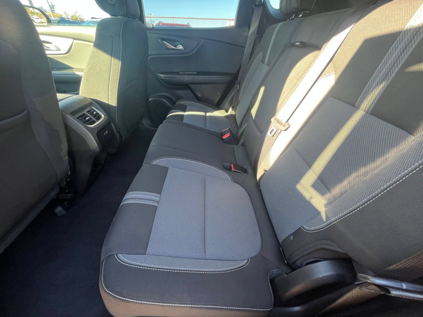 Used 2025 Chevrolet Blazer LT FWD image 26