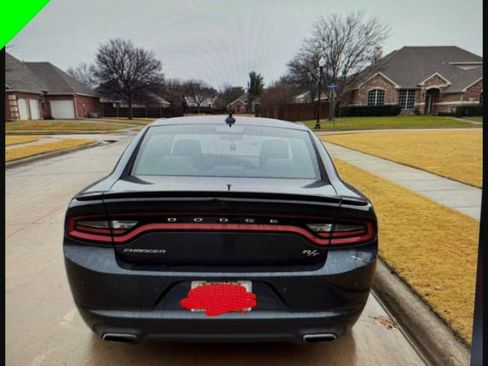 Used 2018 Dodge Charger R/T w/ Navigation & Travel Group image 5