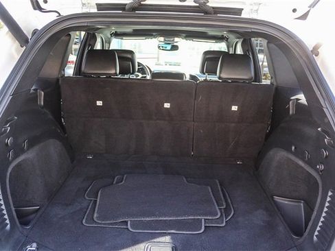 Used 2019 Jeep Grand Cherokee Altitude image 33