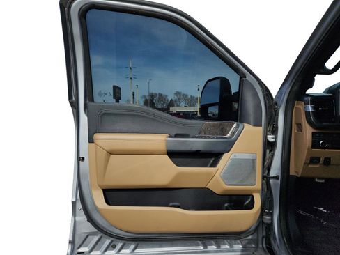 Used 2024 Ford F350 Lariat w/ Sport Appearance Package image 27