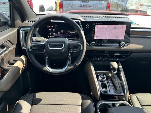 New 2026 GMC Canyon Denali image 19