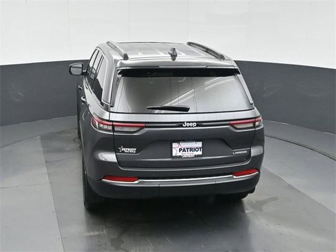 New 2025 Jeep Grand Cherokee Laredo X w/ Luxury Tech Group I image 30