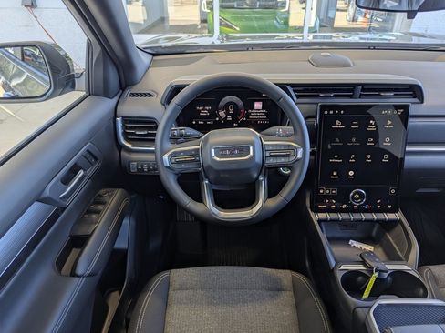 New 2026 GMC Terrain Elevation w/ LPO, Floor Liner Package AWD/4WD image 4