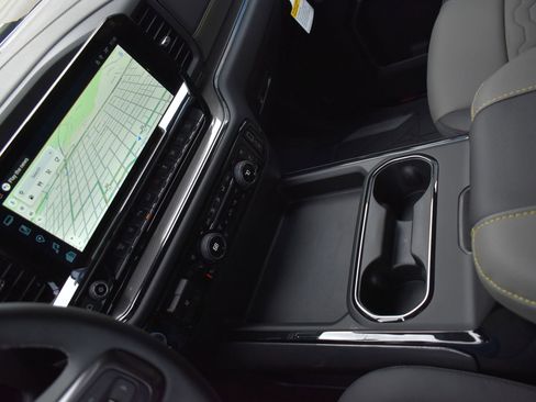 New 2026 Chevrolet Silverado 2500 ZR2 image 26