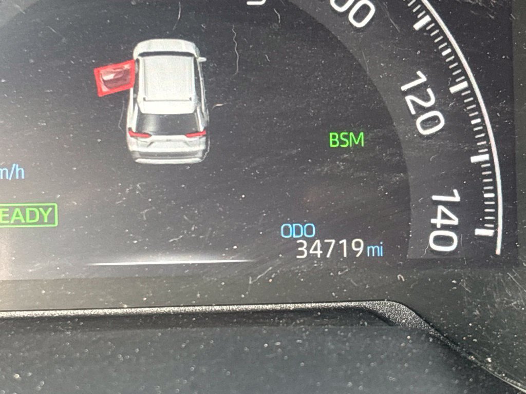 Used 2022 Toyota RAV4 XSE AWD/4WD image 25